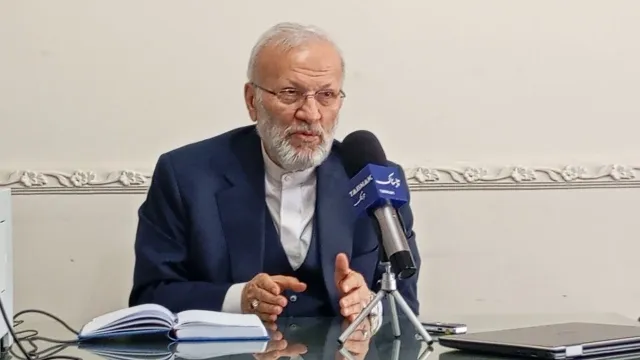 متکی